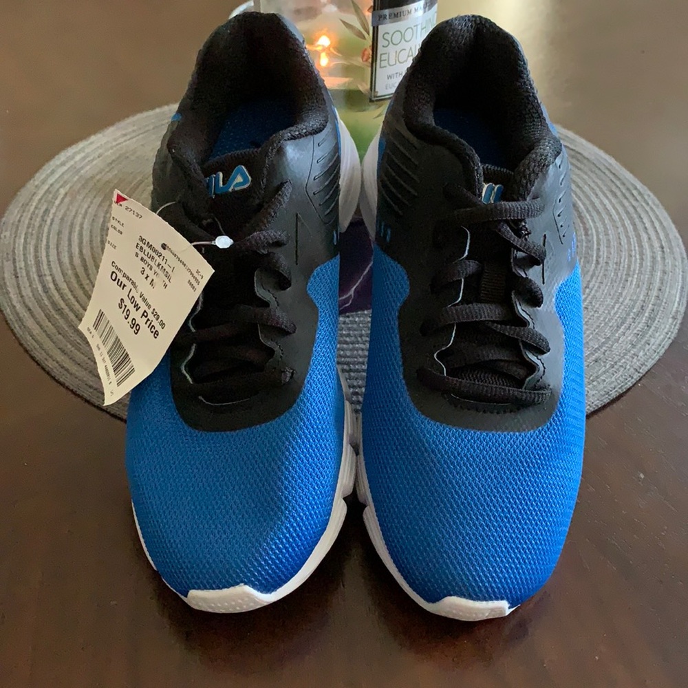 Fila Boys Youth Size 3